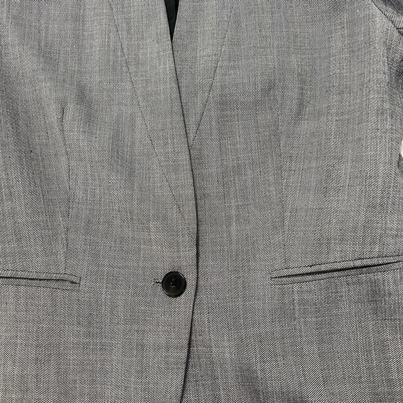 Zara Basic Suit - Picture 6 of 14